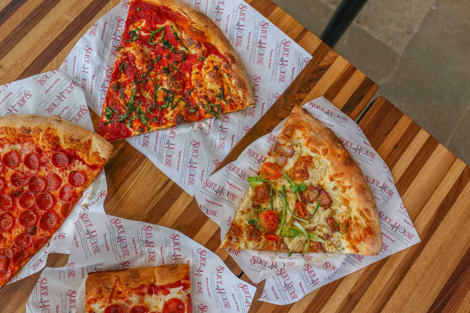 Best pepperoni pizza slice houses inside Dortmund