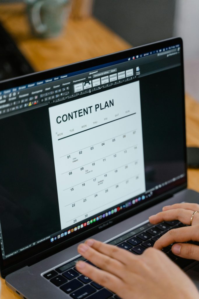 Organizing Publishing Schedules for Consistent Content Delivery