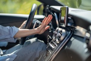 Car Air Conditioning Tips for Summer Driving Comfort