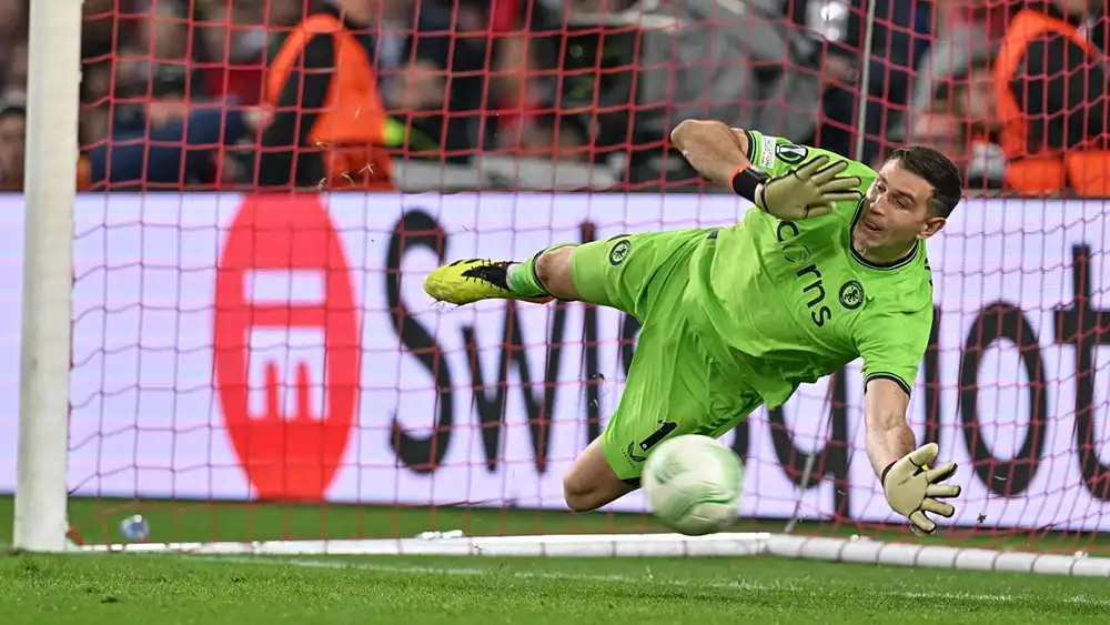 Weak Goalkeeping Skills - Improve Positioning and Reaction Speed